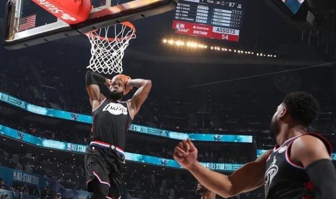 关于上海队鏖战山西队,字母哥状态火热的信息 关于上海队鏖战山西队,字母哥状态火热的信息