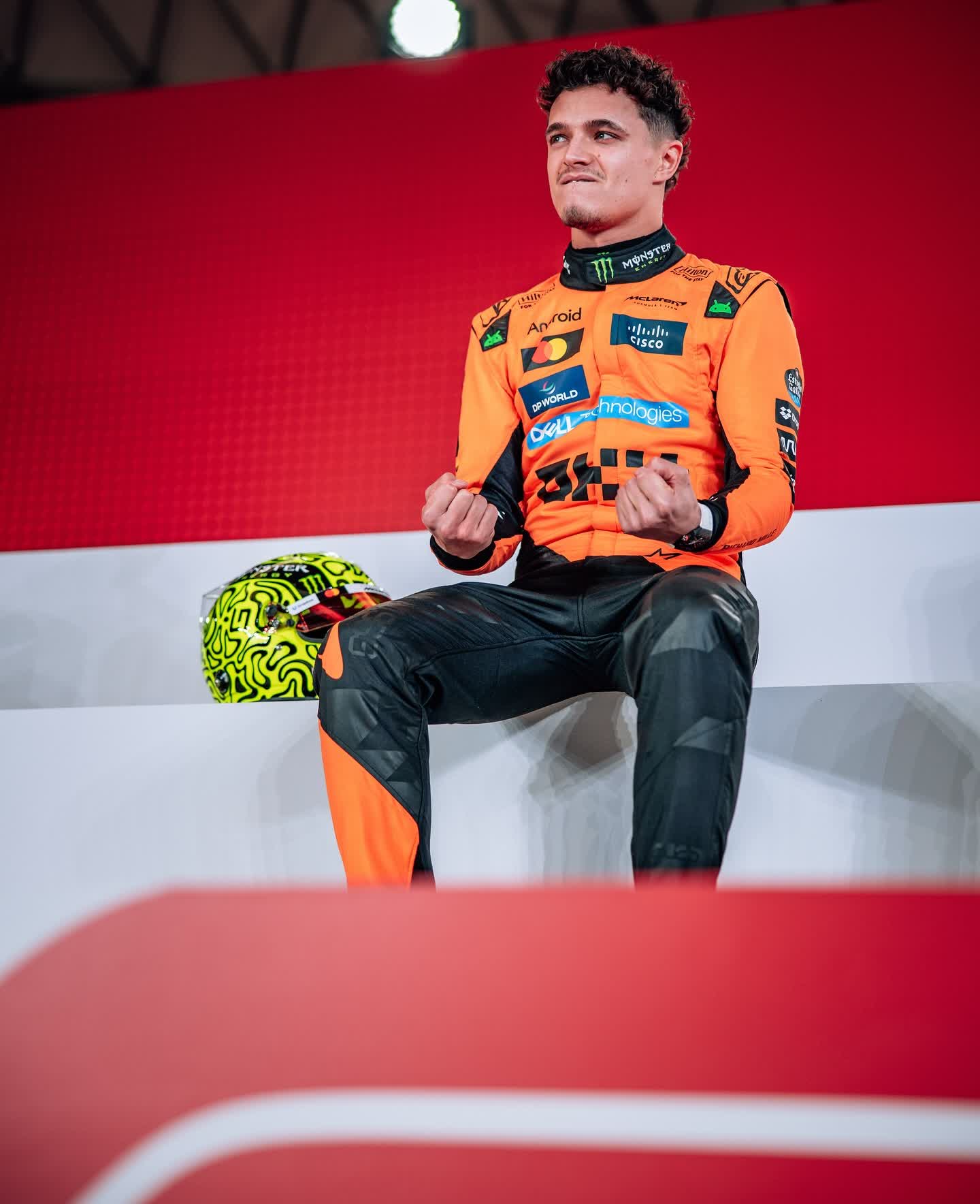 红牛二队轻取雷诺车队,诺里斯点燃赛场 红牛二队轻取雷诺车队,诺里斯点燃赛场