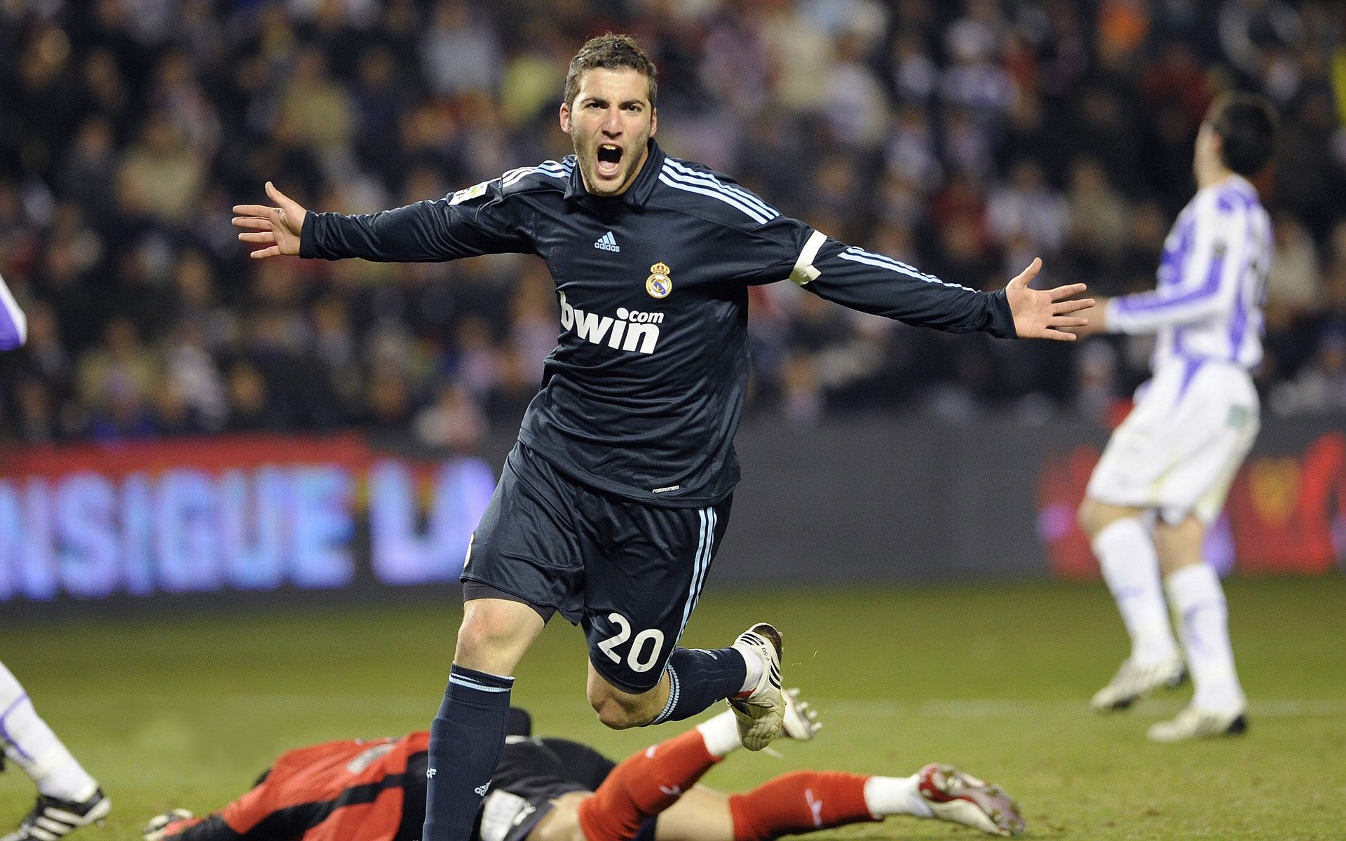 绝杀！加拿大补时掀翻欧洲红魔，卡瓦哈尔单骑摧毁比利时防线