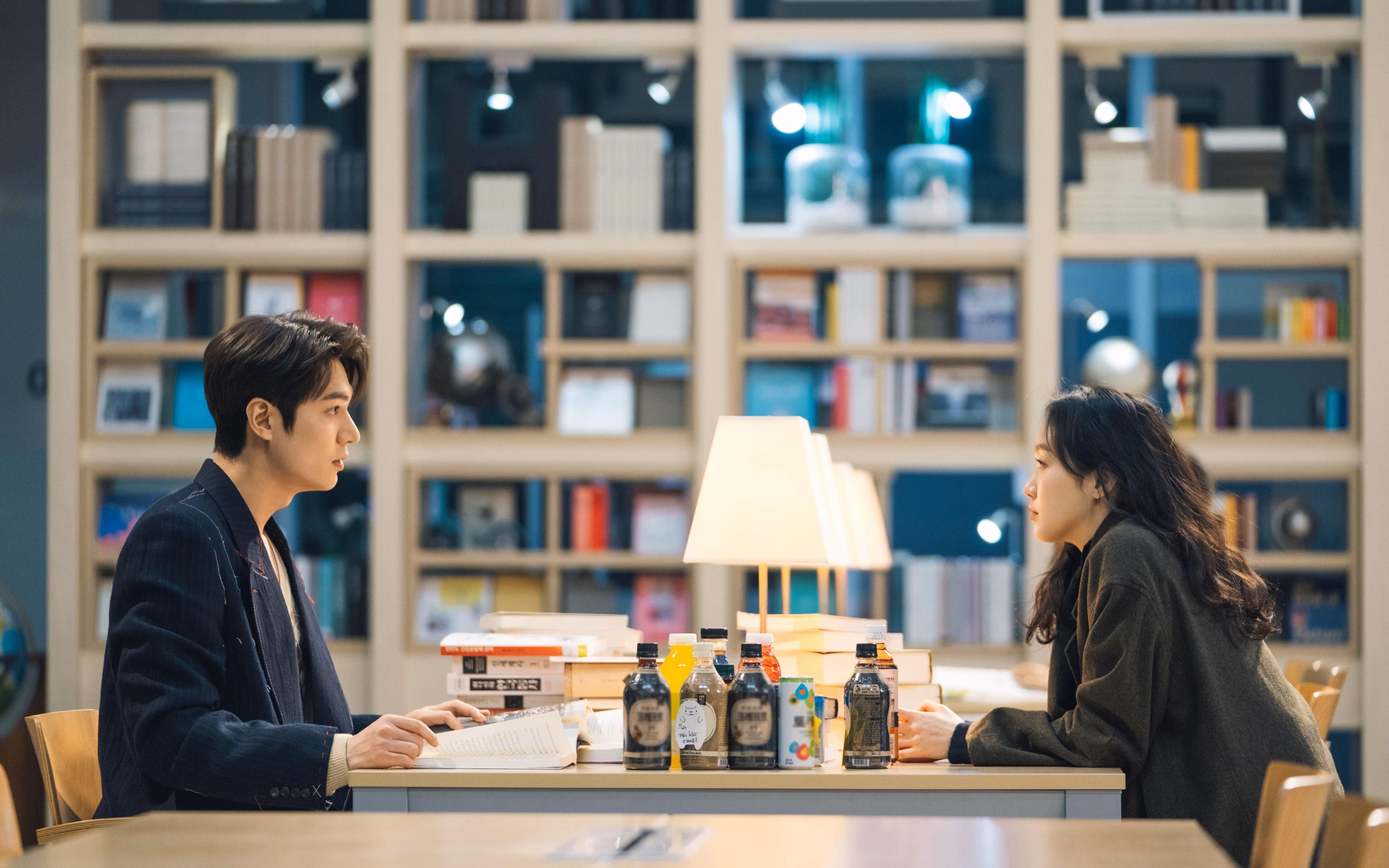 卡瓦哈尔彰显传奇风范,几内亚爆冷击溃德国战车