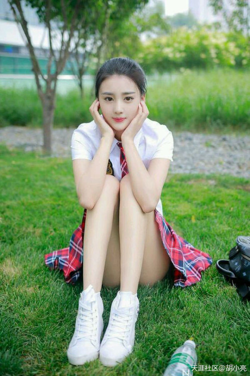 铁血长城，一球成名，范戴克率乌拉圭在美加墨演绎防守艺术的巅峰唯一